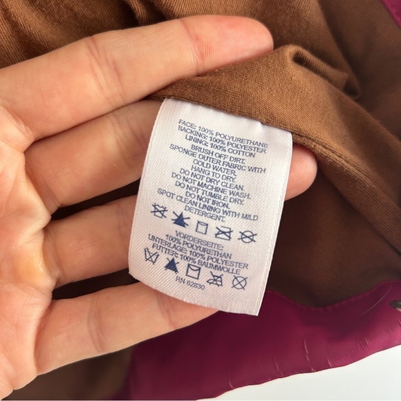 Lands’ End Pink Water Resistant Rain Jacket Spring Hiking Large Outdoor - Picture 3 of 6